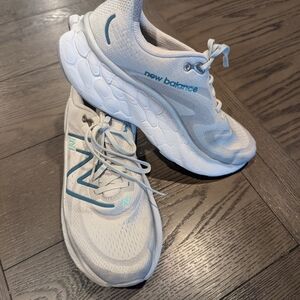 New Balance White and Gray Sneakers